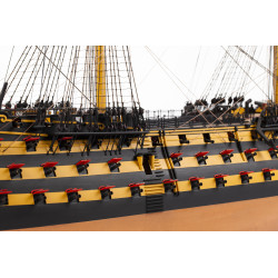 BB498 HMS Victory